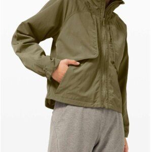 Lululemon Always Effortless jacket in olive green size 4